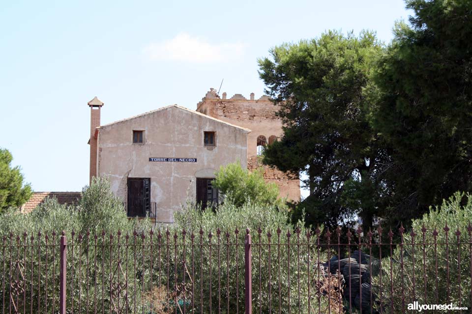 Torre del Negro en la zona de los Urrutias