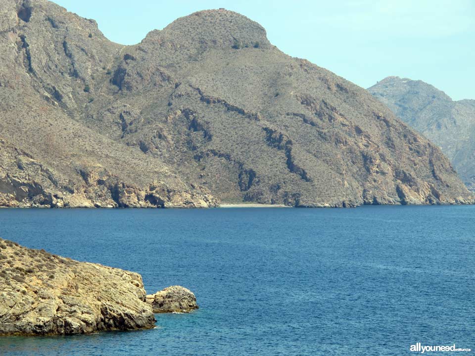 Cala Aguilar en Cabo Tiñoso, -Cartagena- España