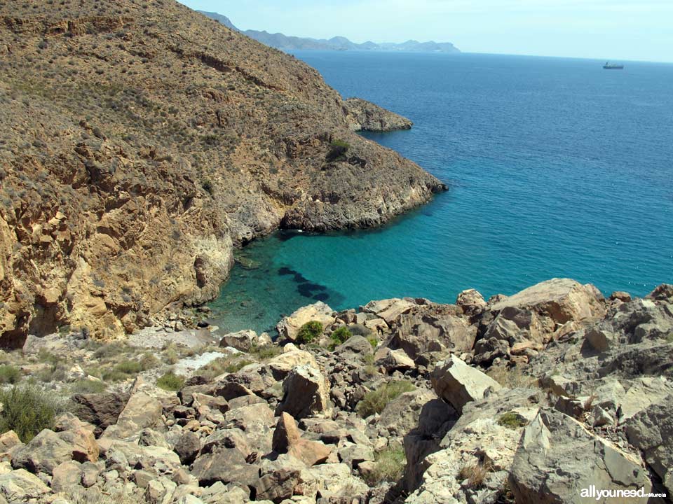 Cove located between Pozo Avispa and  Bolete Grande in Cabo Tiñoso