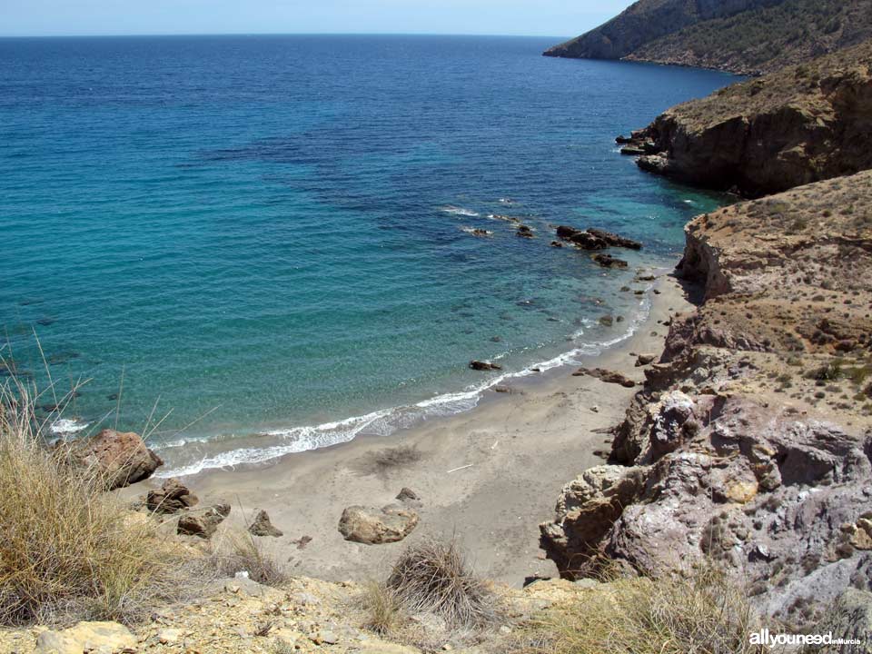 Cove located beetwen Salitrona and Pozo de la Avispa coves