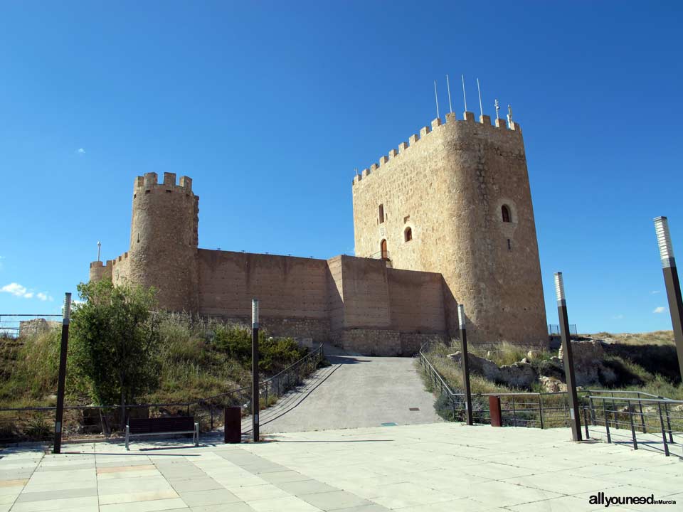 Castillo de Jumilla. Murcia.  Castillos de España.