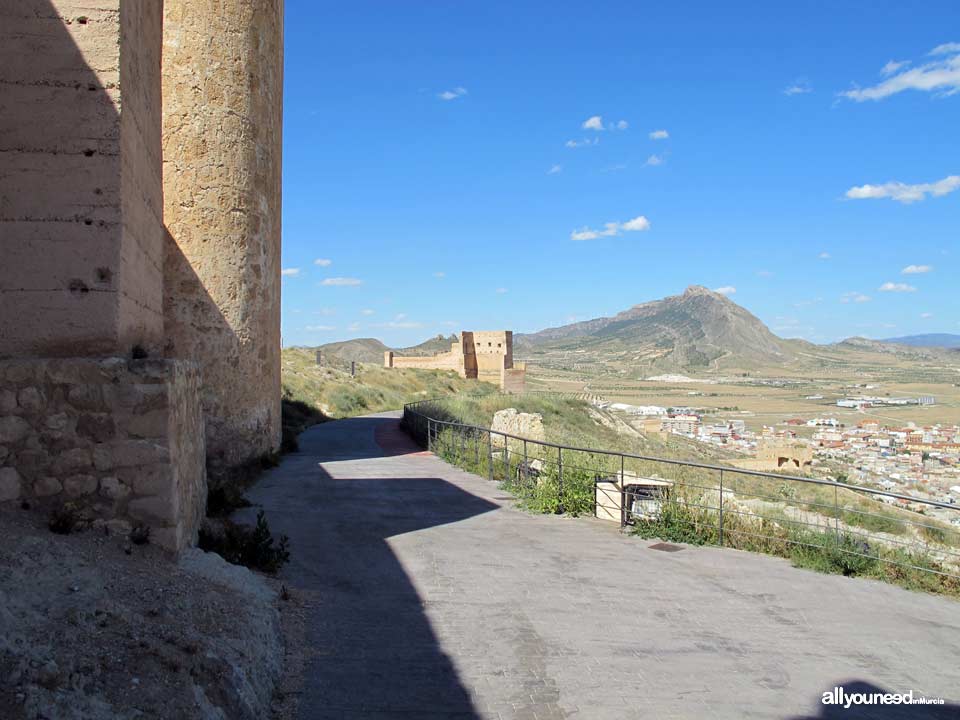 Castillo de Jumilla. Murcia.  Castillos de España.