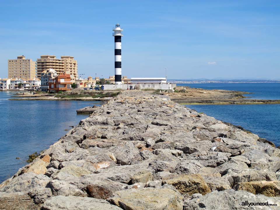 Faro del Estacio en la Manga del Mar Menor. Murcia