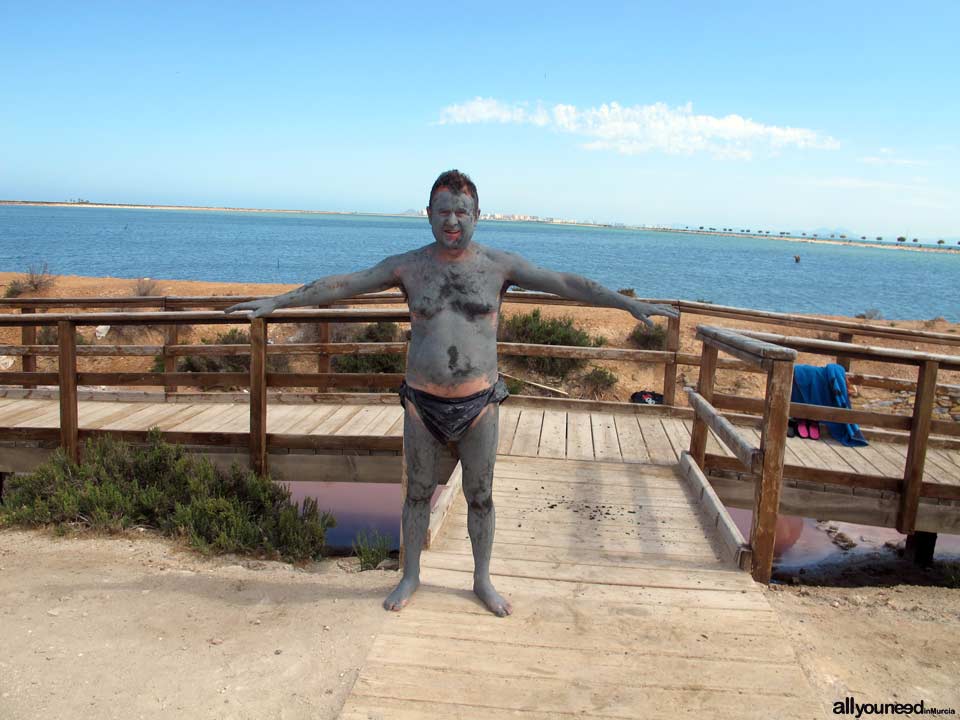 Baños de Lodo en las Salinas de San Pedro