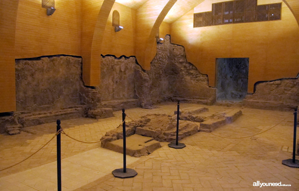 Restos Sinagoga. Castillo de Lorca. La Fortaleza del Sol. Castillos de España.