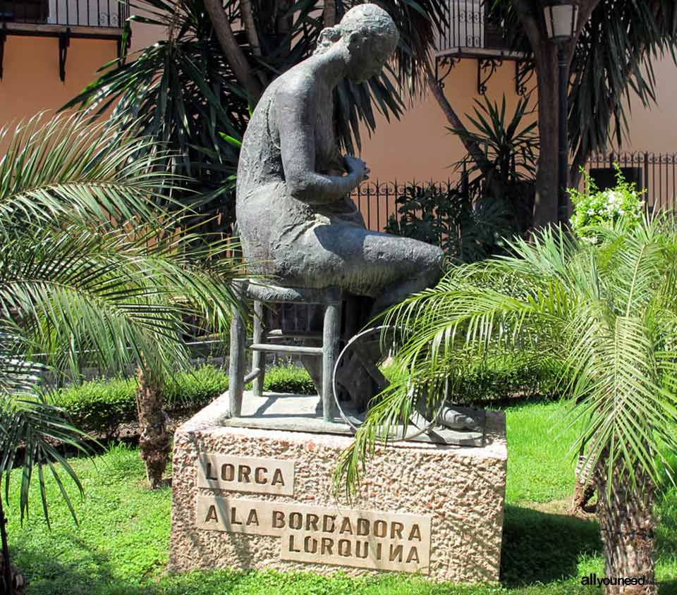 Streets in Lorca. Plaza Concha Sandoval