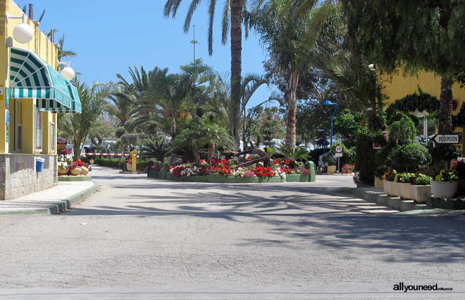 Camping Playa de Mazarrón. Disfruta al aire libre.