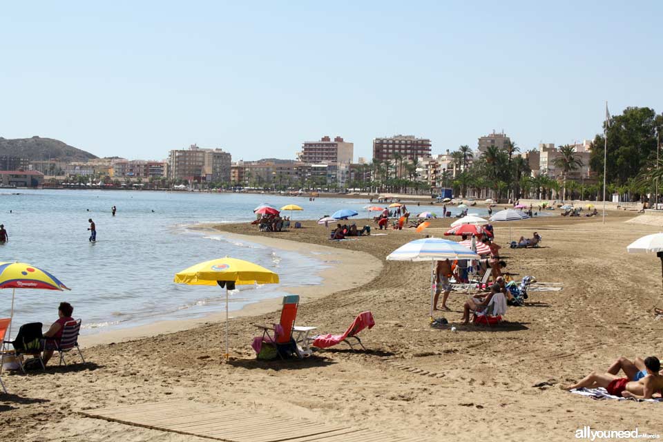 El Rihuete Beach