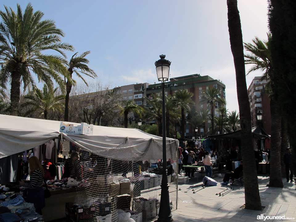 Mercado semanal de Molina de Segura. Parque de la Compañia