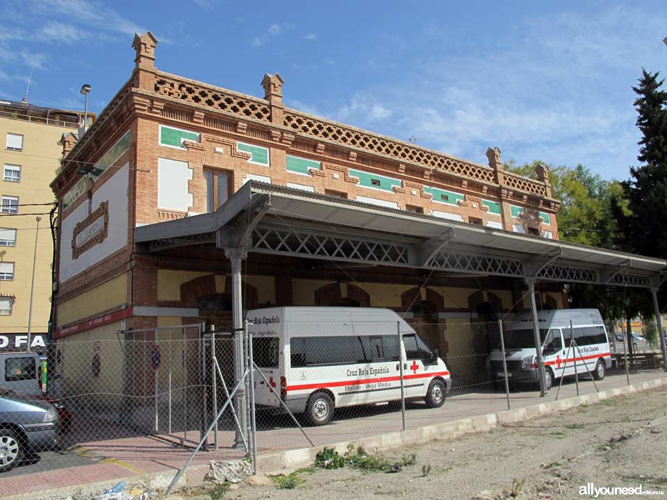 Antigua estación de Tren. Cruz Roja