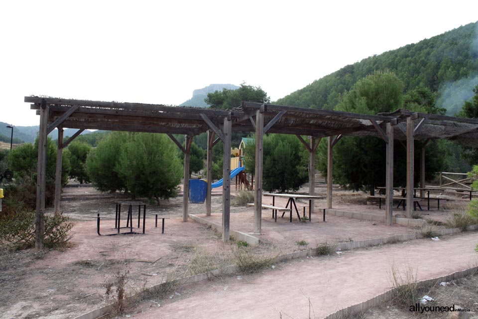 Recreational area. Portazgo Castle Route