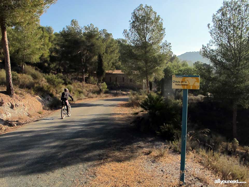 Sendero Pico del Águila. PR-MU55. Senderismo por el Majal Blanco en Murcia