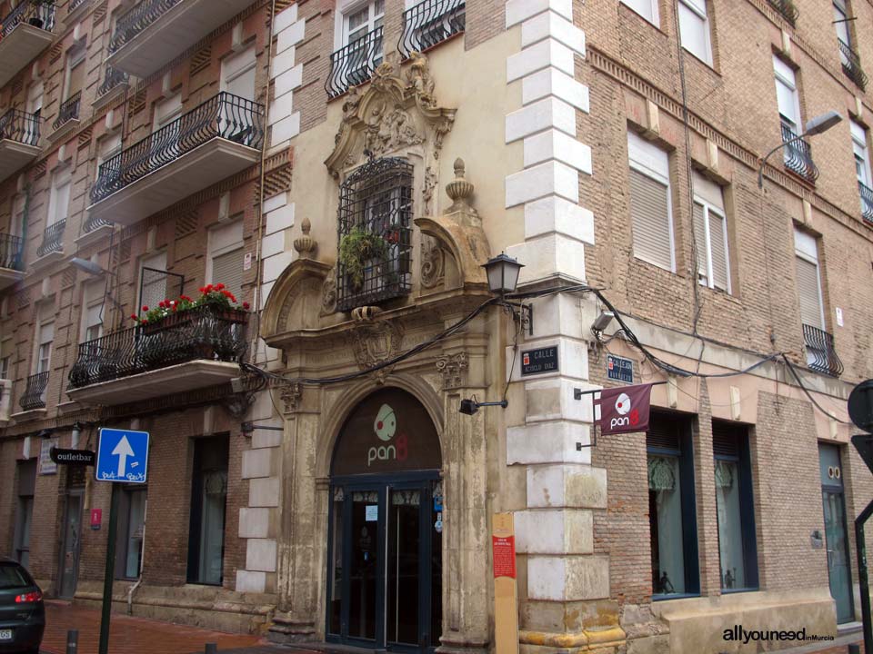 Casa de los Nueve Pisos