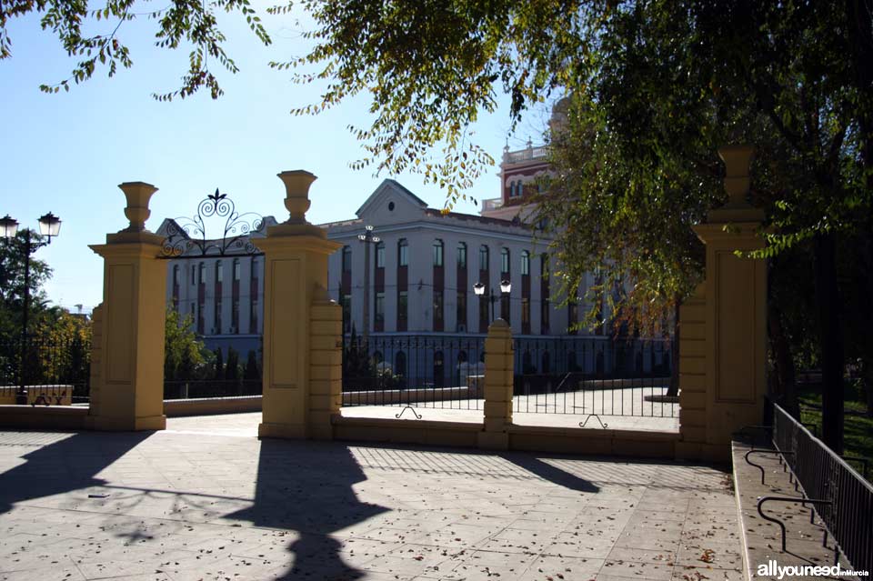 Maristas School