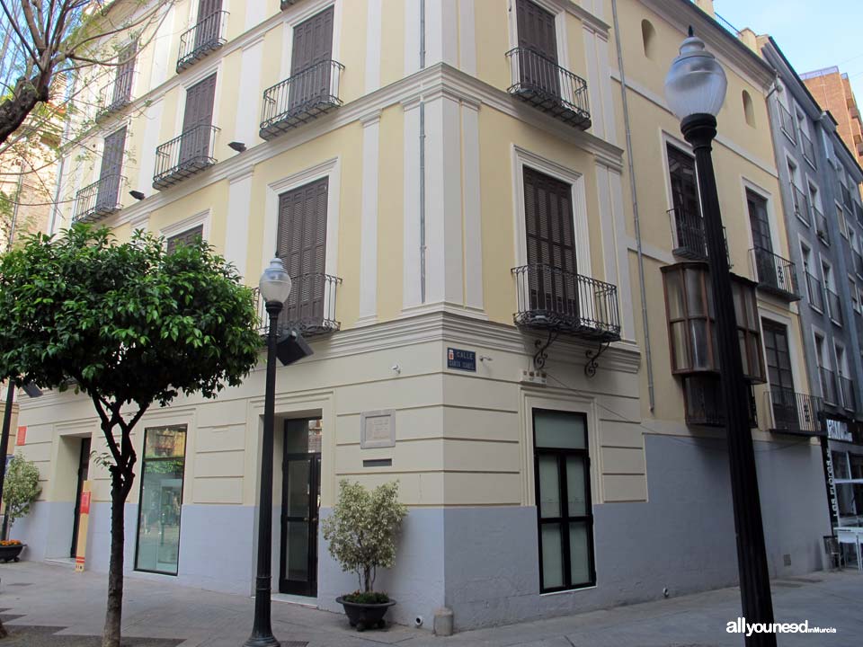 Plaza de Santa Catalina. Curiosidades de Murcia. Placas con notas de hechos históricos