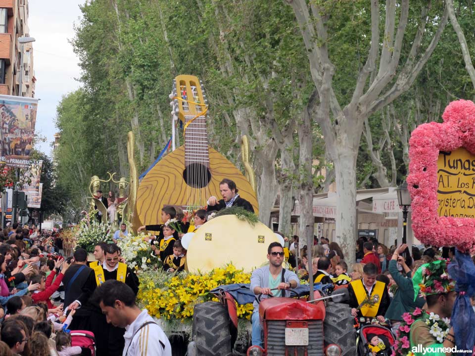 Murcia en Primavera. Batalla de Las Flores. Desfile