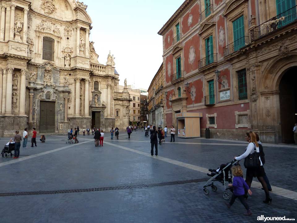 Plaza Cardenal Belluga