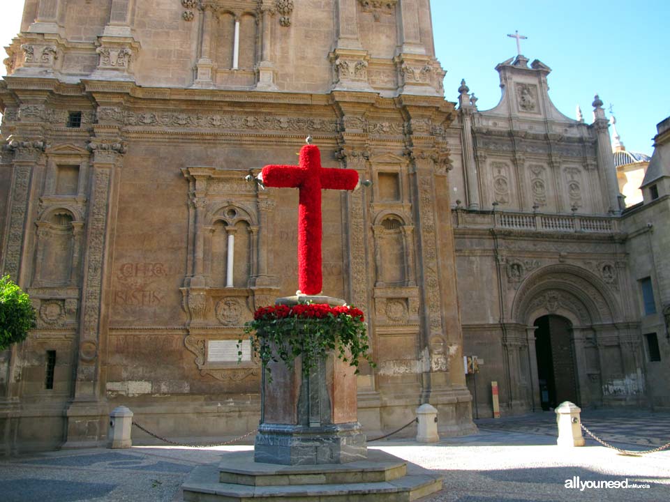 Streets in Murcia. Plaza de la Cruz