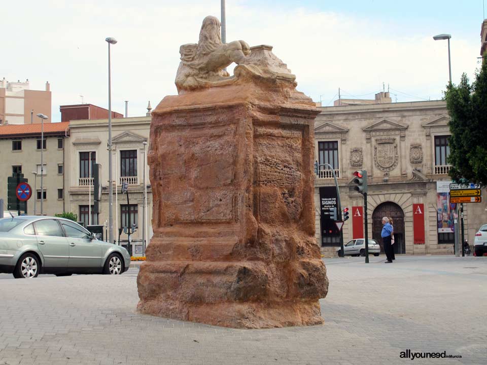 Malecón Lion in Murcia