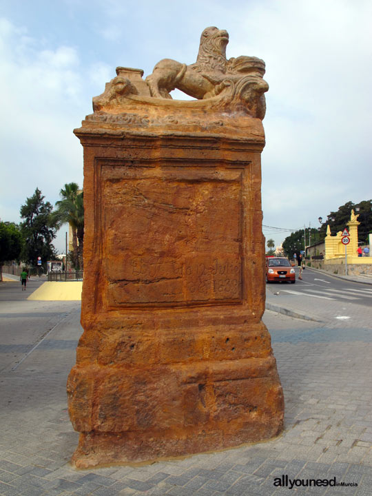 León del Malecón en Murcia
