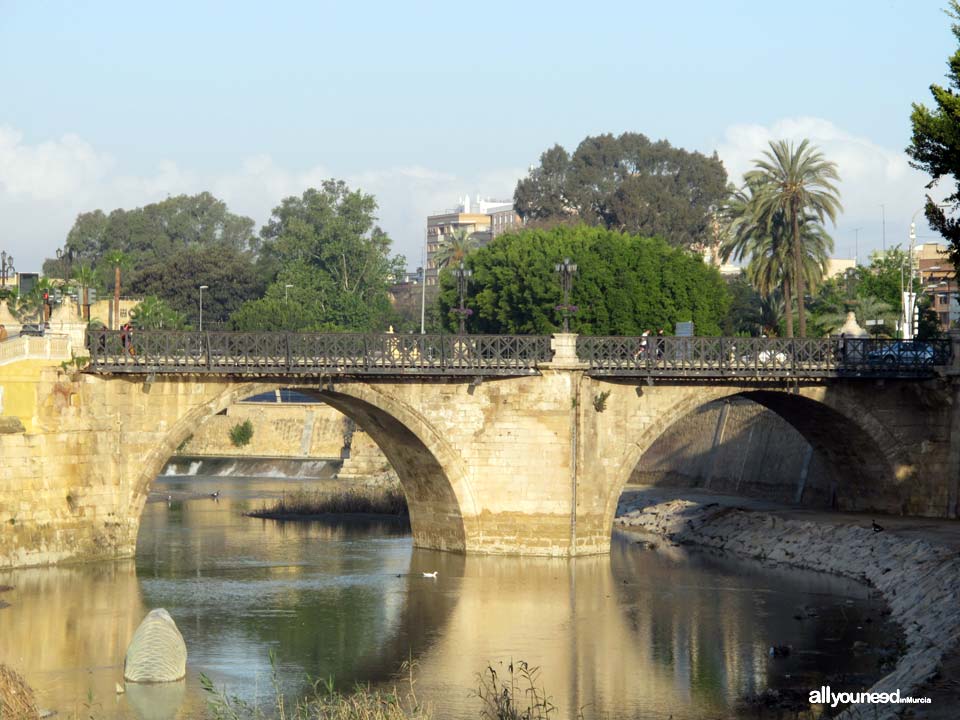 Puente Viejo Puente de Los Peligros