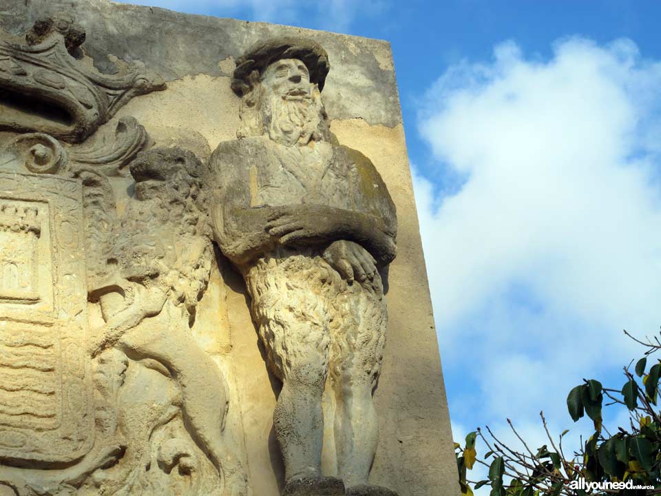 Portada de la Casa del Huerto de Las Bombas