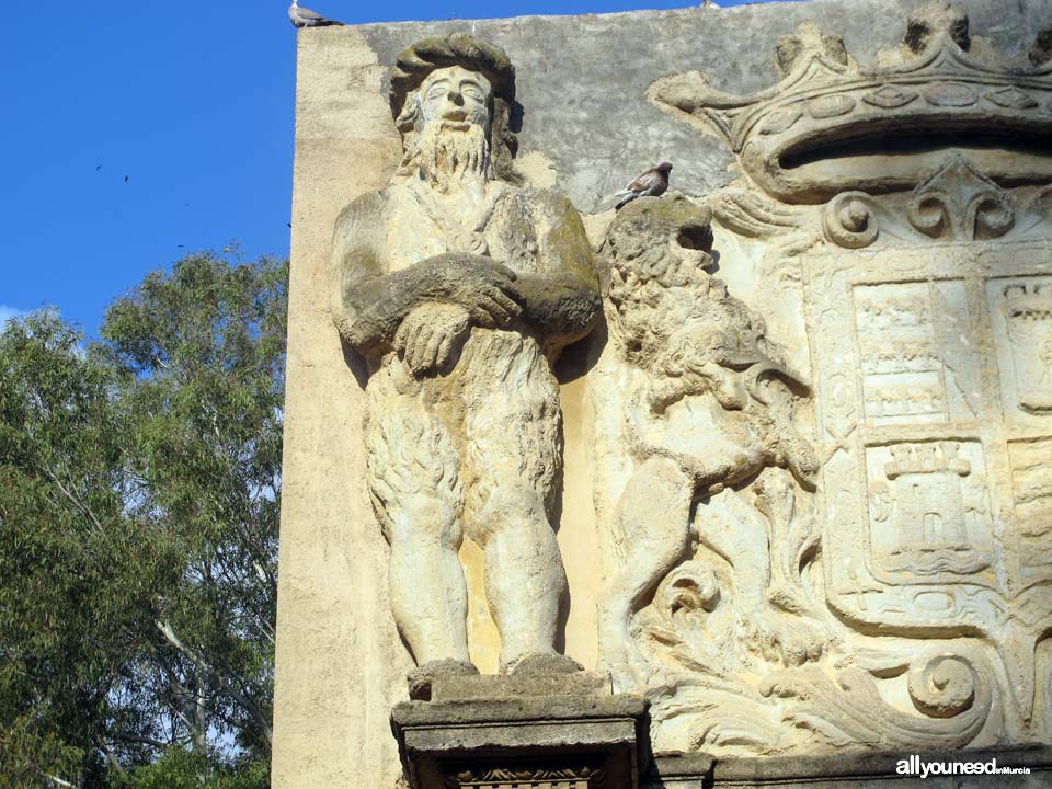 Portada de la Casa del Huerto de Las Bombas