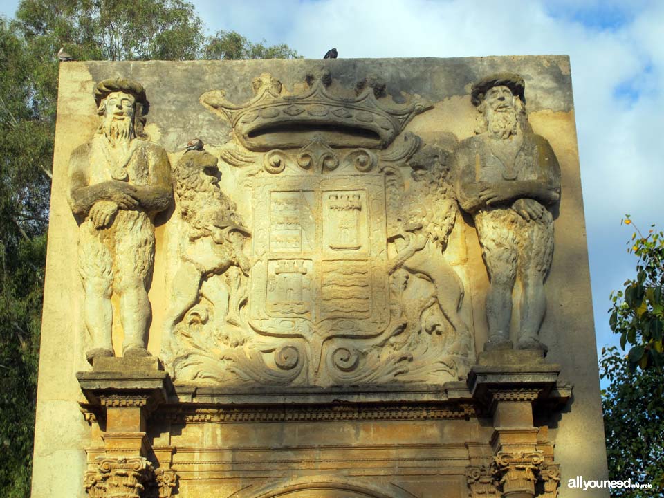 Portada de la Casa del Huerto de Las Bombas