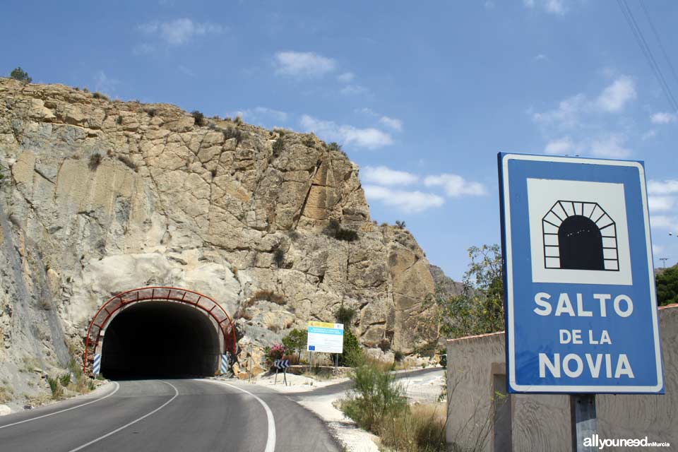 Salto de la Novia in Ojós