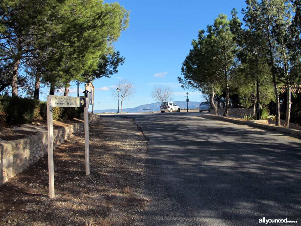 Barrancos de Gebas. Carretera hacia Barranco de Gebas