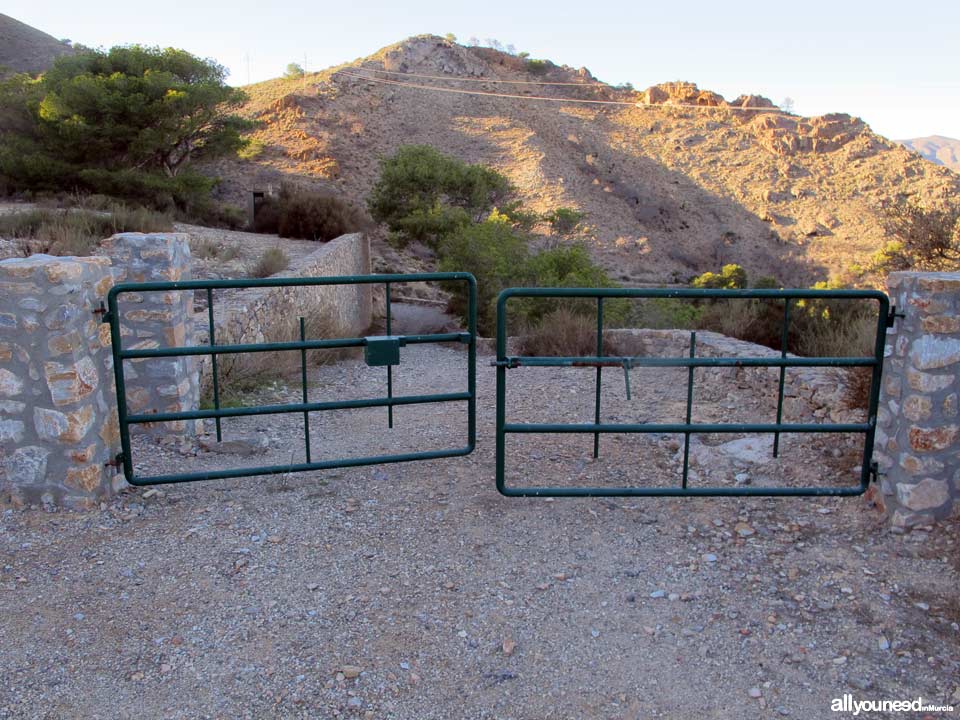 Ruta Cabo Tiñoso (Castillitos)- Cala Salitrona. 1 SL-MU. Acceso al sendero