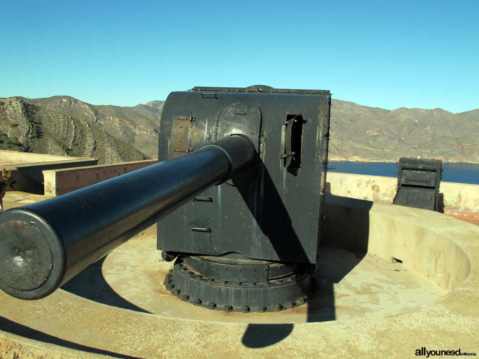 Cabo Tiñoso. Batería de Castillitos Cañones Vickers