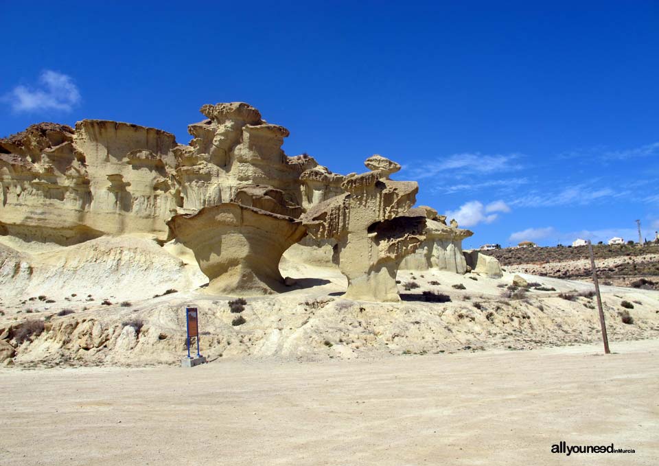 Sierra de las Moreras. Erosiones de Bolnuevo en el Puerto de Mazarrón