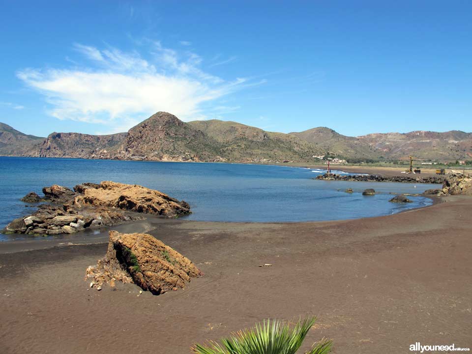 Playa del Lastre en Portman