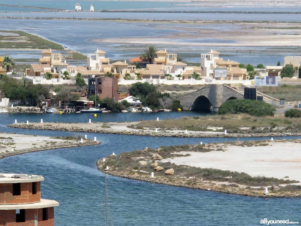 Puente de la Risa y canales al final de la Manga