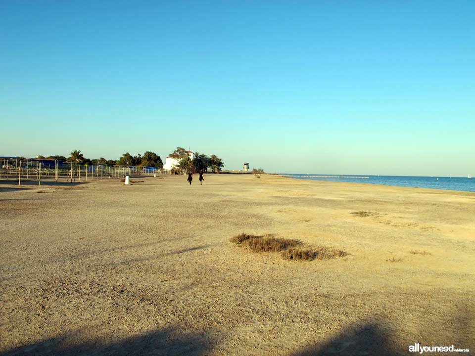 Playa de la Hita en los Alcázares