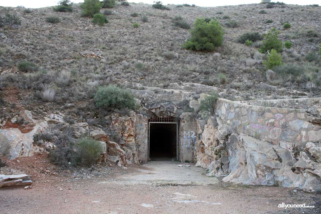 El Cabezo Gordo en Torre Pacheco. Túnel que atraviesa la montaña de sur a norte