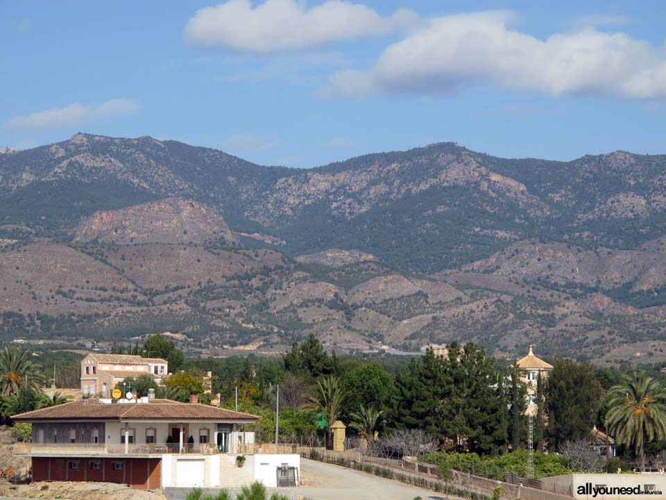 Los Huertos. Sierra Espuña al Fondo