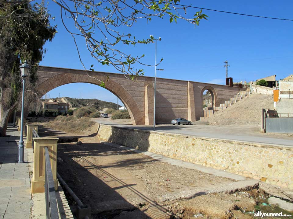 Rambla de la Santa. Arco de las Ollerías. Totana