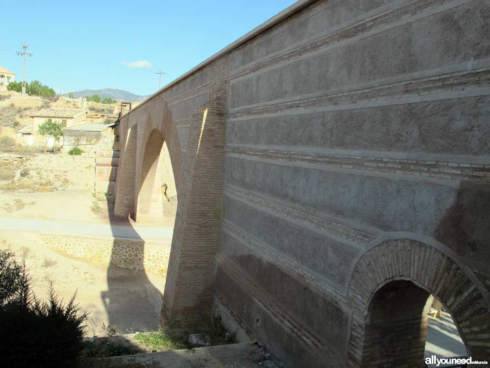 Arco de San Pedro, de las Ollerías, o de La Rambla