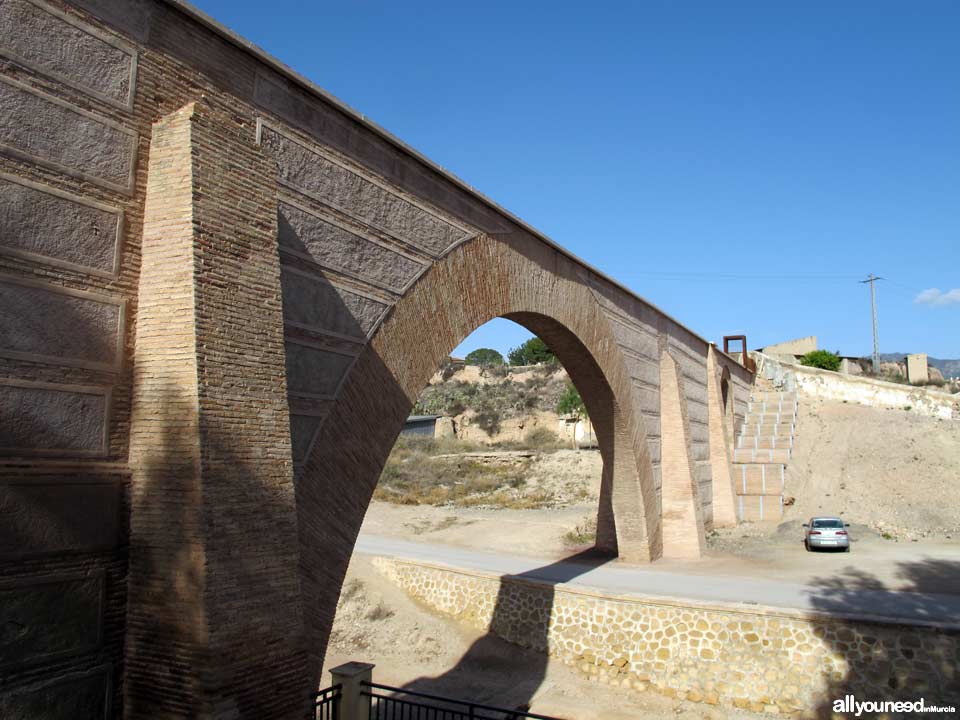 Arco de San Pedro, de las Ollerías, o de La Rambla