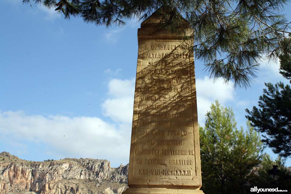 Monument to Miss Isabel Baltasara and Others