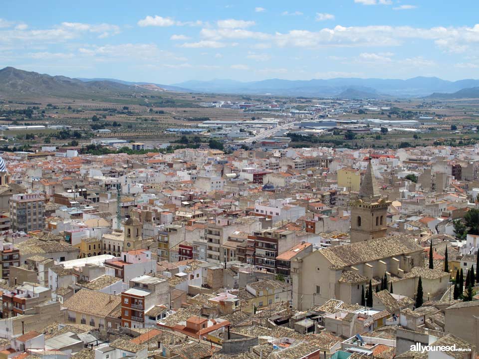 Yecla y Parroquia de la Asunción