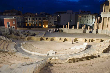 Visita el Teatro Romano a la Luz de la Luna